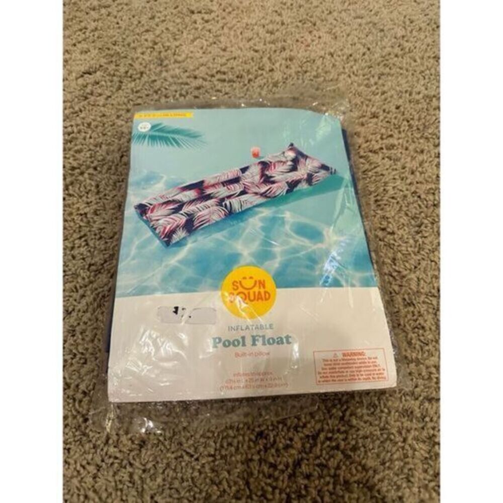 New Sun Squad Inflatable target Pool Float Built-in Pillow 5ft 7 1/2 inches long